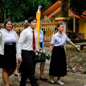 แห่เทียนพรรษา